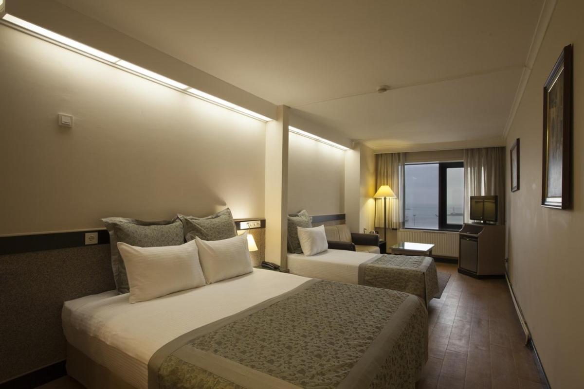 Kadikoey Rihtim Hotel Istanbul Exterior photo