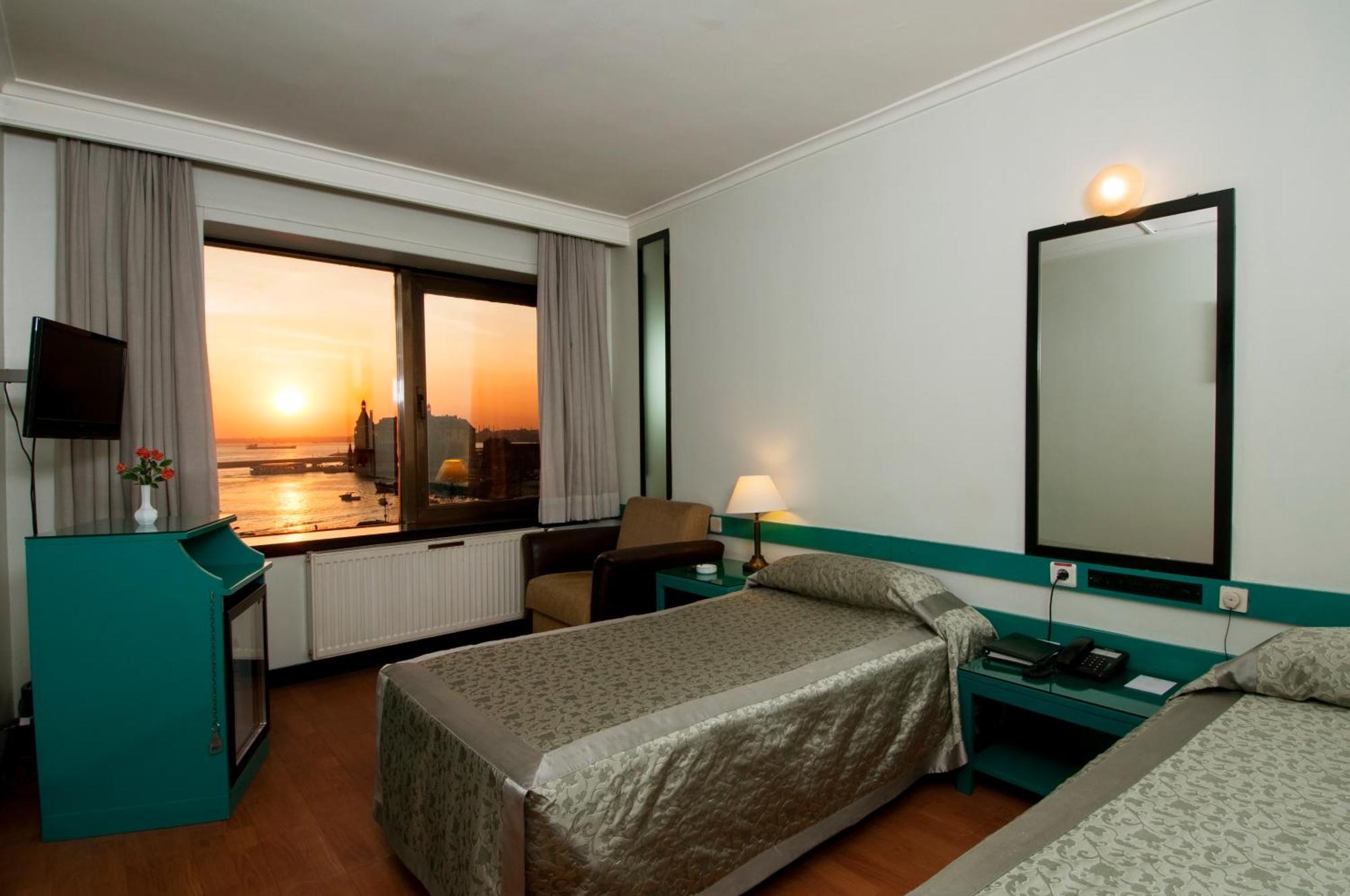 Kadikoey Rihtim Hotel Istanbul Room photo